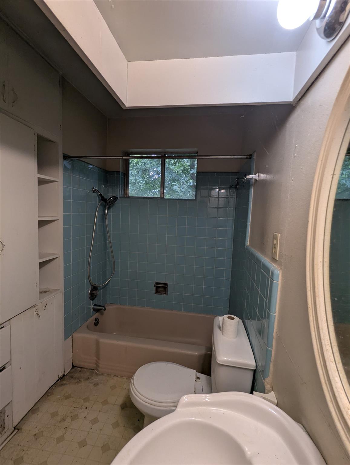 1110 Somerset Ave, Austin, TX 78753