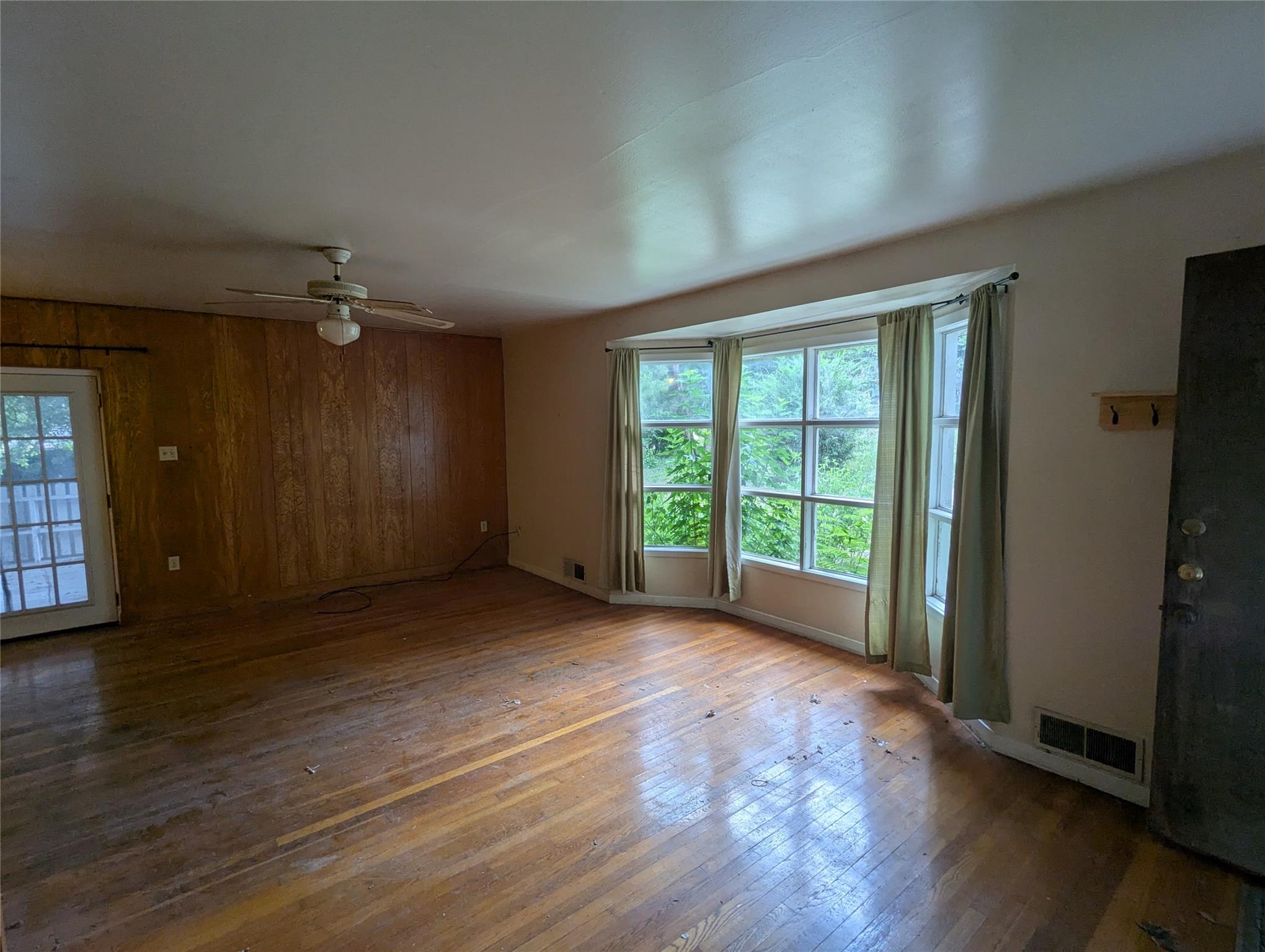 1110 Somerset Ave, Austin, TX 78753