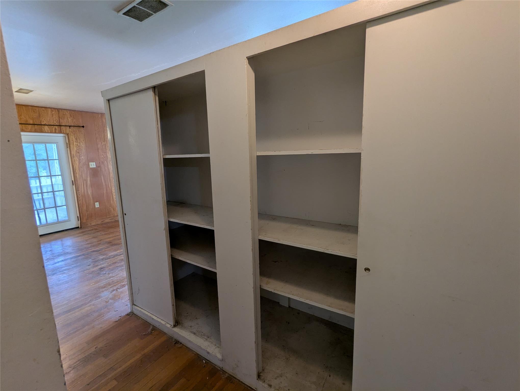 1110 Somerset Ave, Austin, TX 78753