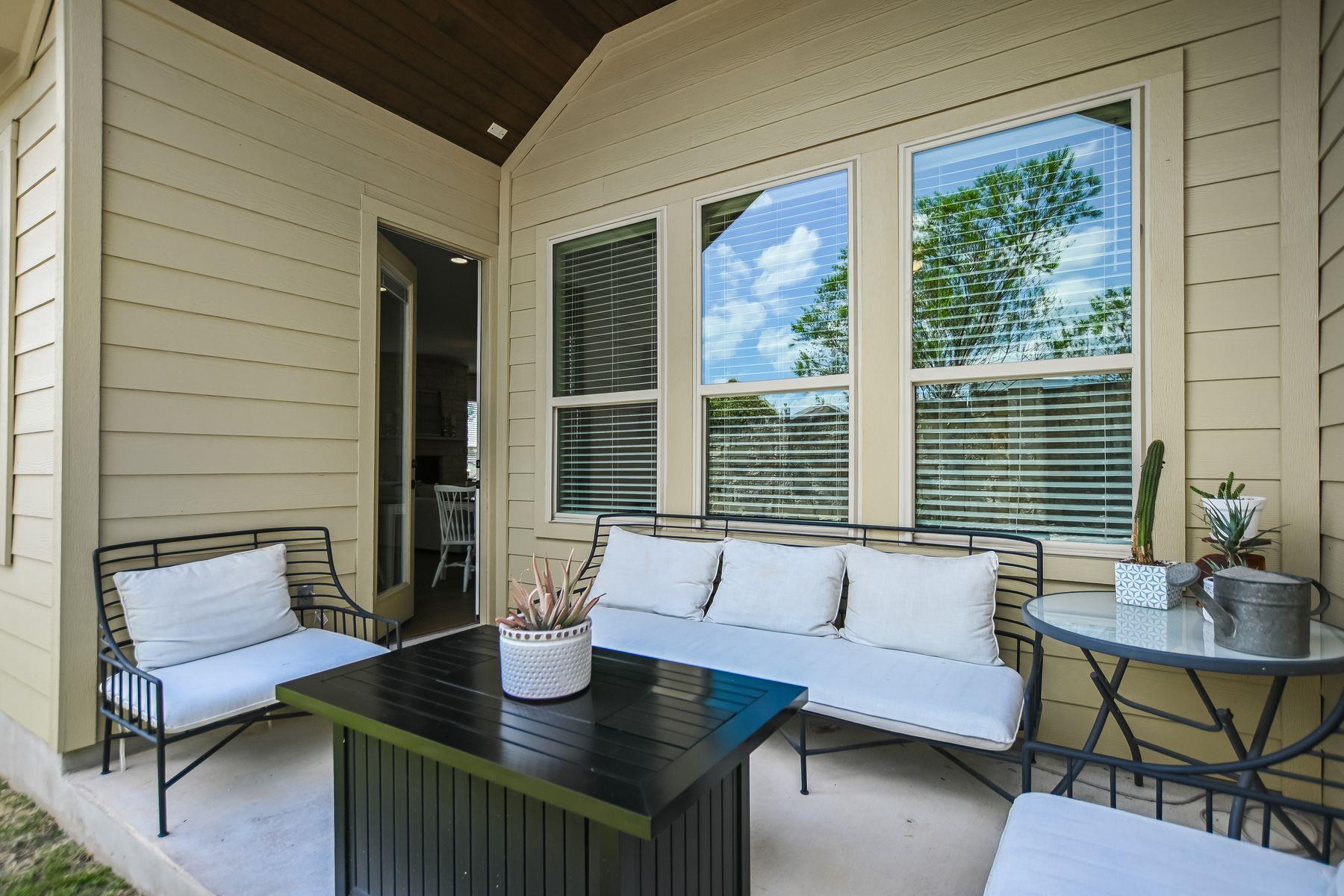 195 Autumn Wood Ln, Austin, TX 78737