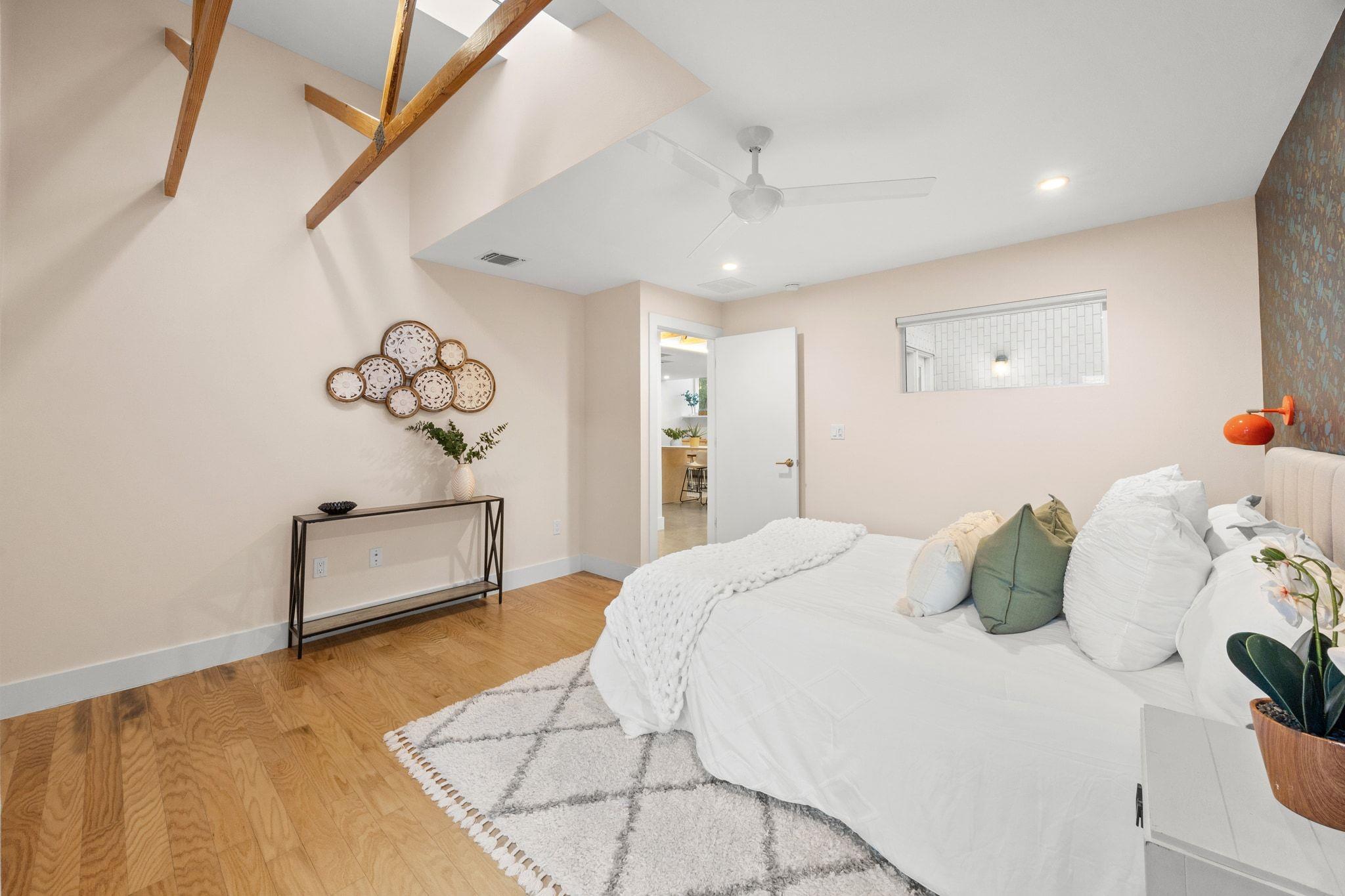 201 BULIAN Ln # B, Austin, TX 78746