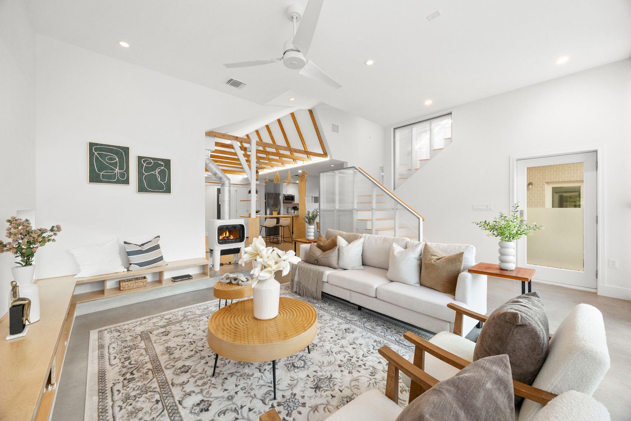 201 BULIAN Ln # B, Austin, TX 78746