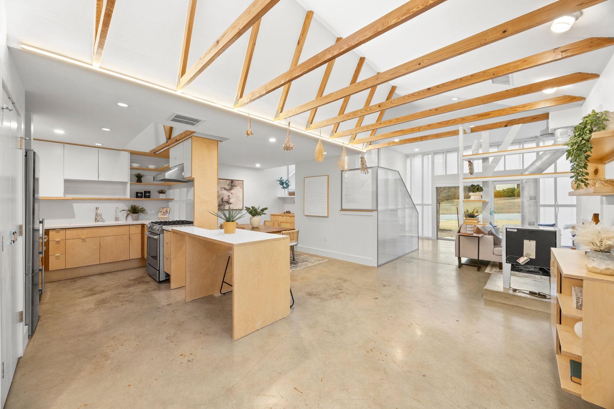 201 BULIAN Ln # B, Austin, TX 78746