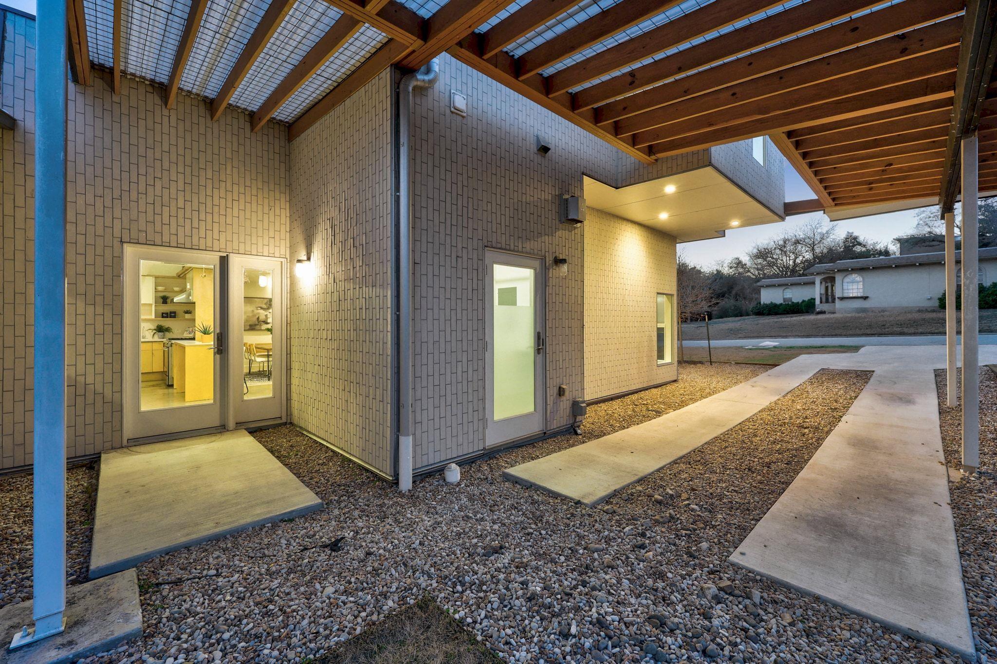 201 BULIAN Ln # B, Austin, TX 78746