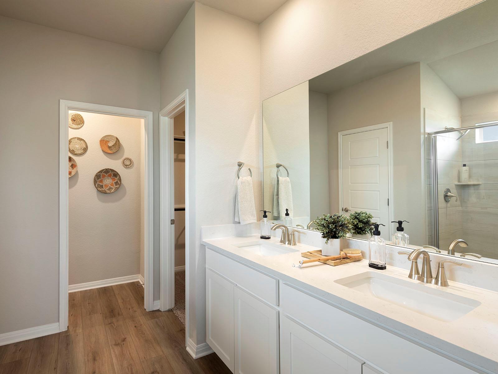 209 Coopers Hawk Crst, Cedar Creek, TX 78612