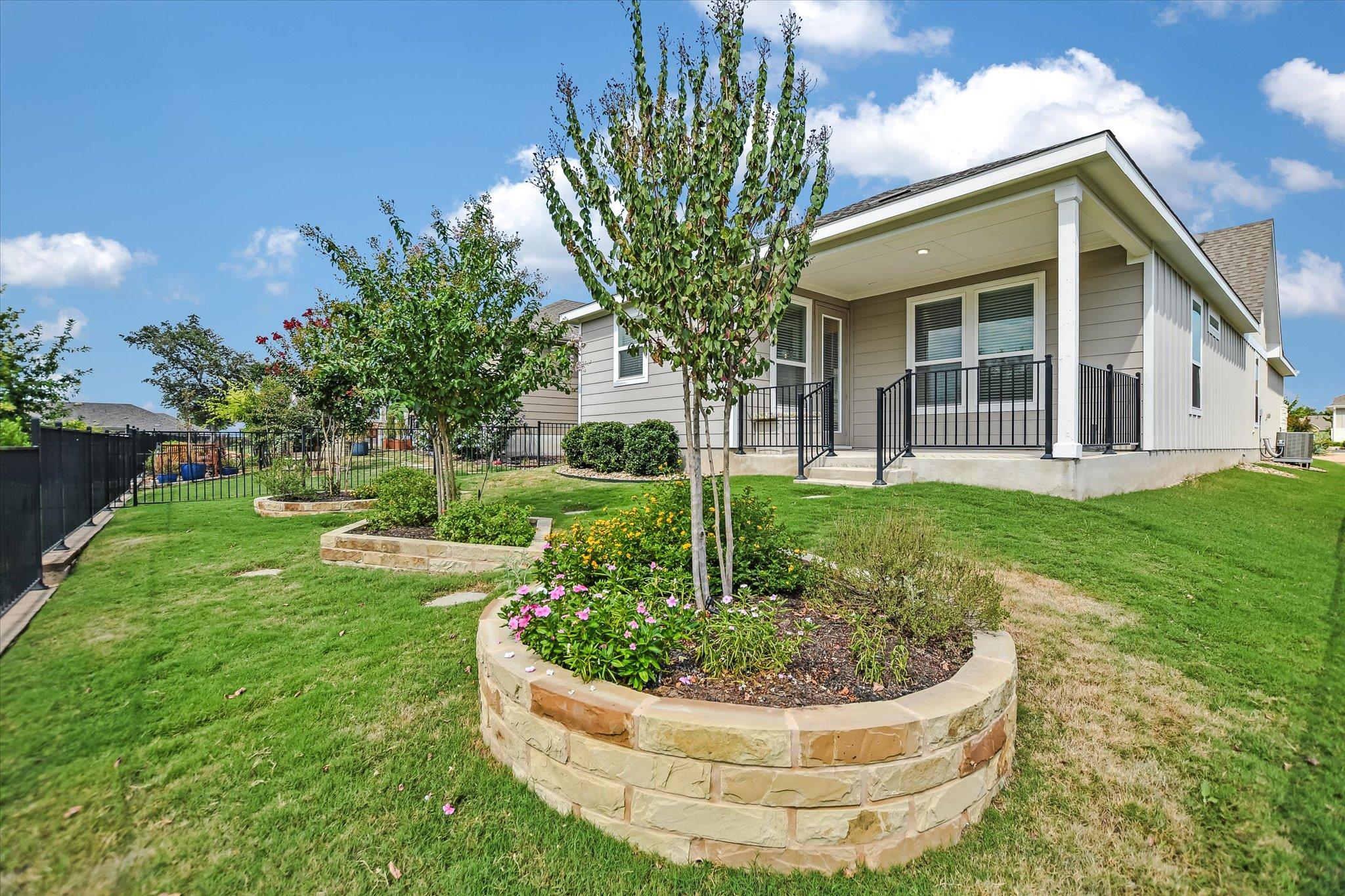 702 Kitty Hawk Rd, Georgetown, TX 78633