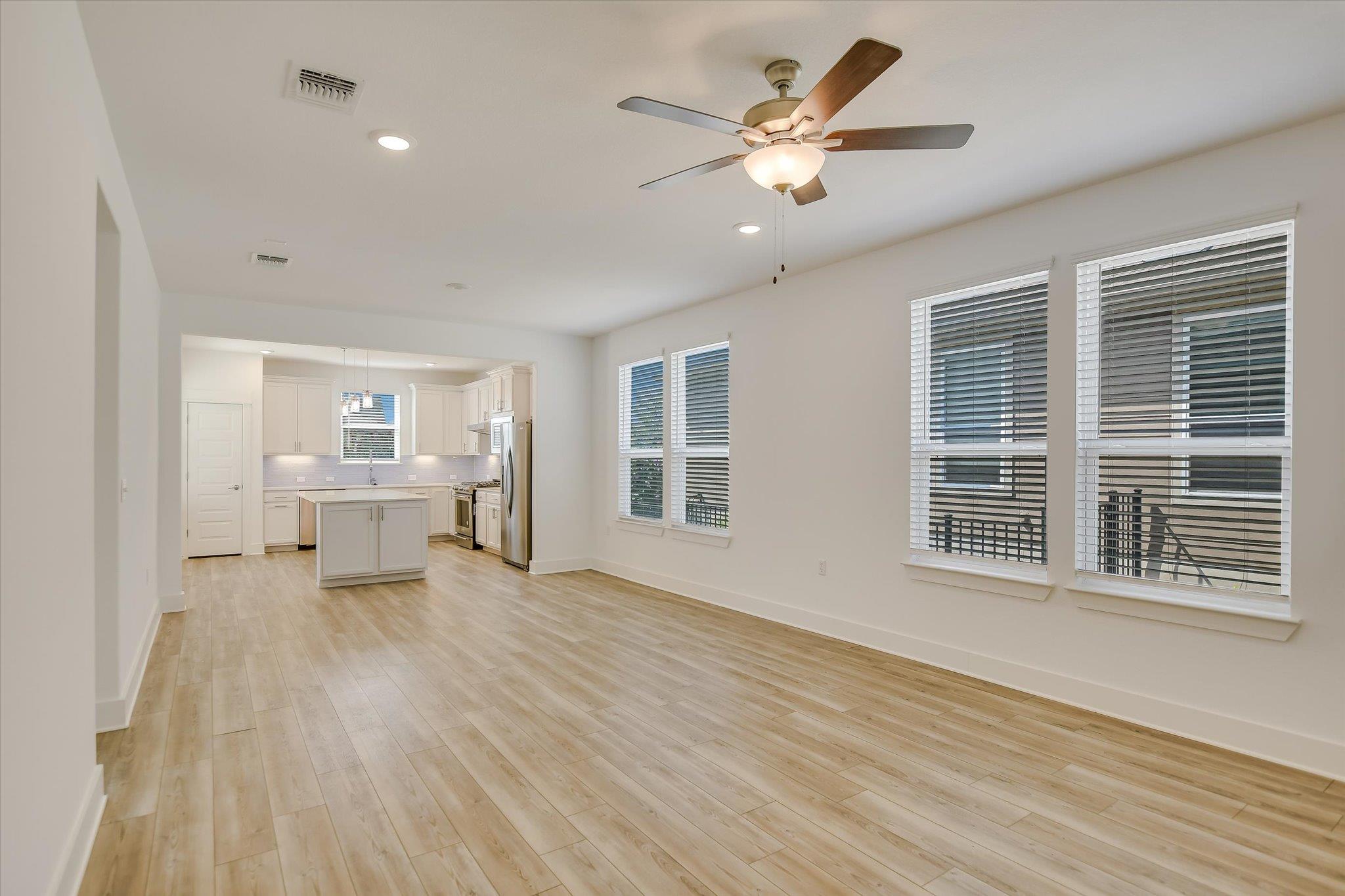 702 Kitty Hawk Rd, Georgetown, TX 78633