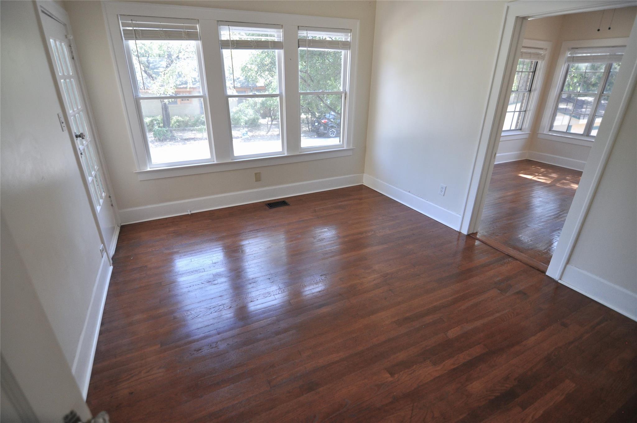 709 Carolyn Ave, Austin, TX 78705