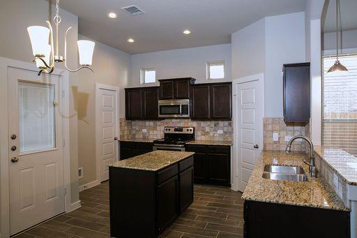 121 Calm Water Loop, Bastrop, TX 78602