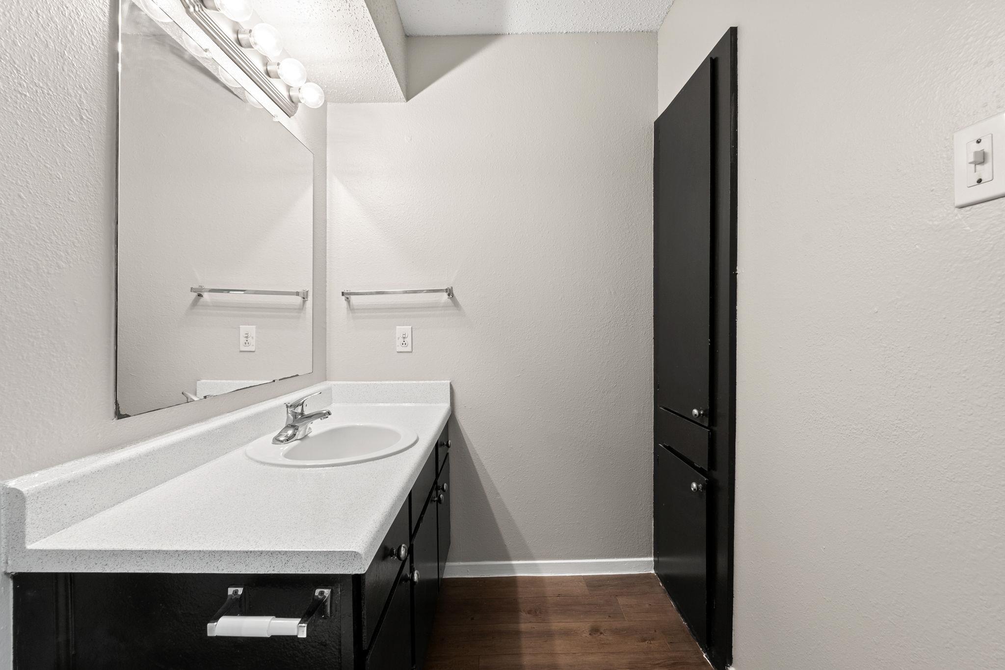 2001 S Interstate 35 Rd # 101, Austin, TX 78741