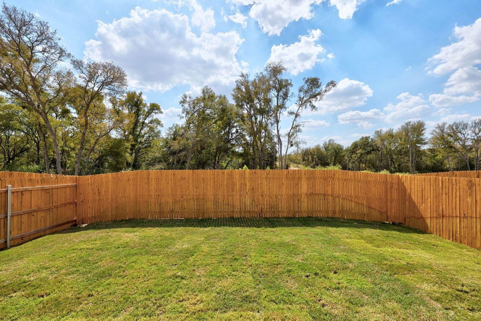 338 Bendecido Loop, Elgin, TX 78621