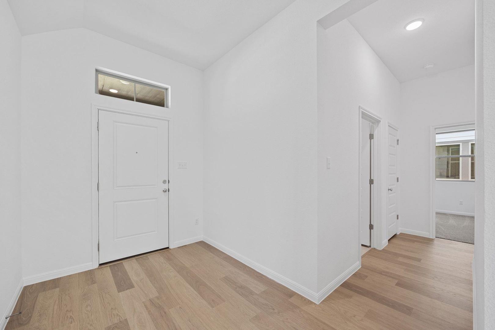 338 Bendecido Loop, Elgin, TX 78621