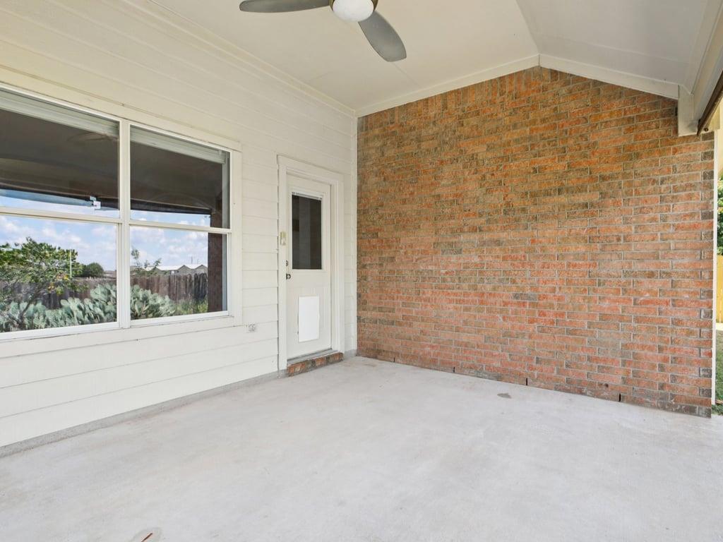 240 Wildhorse Crk, Buda, TX 78610