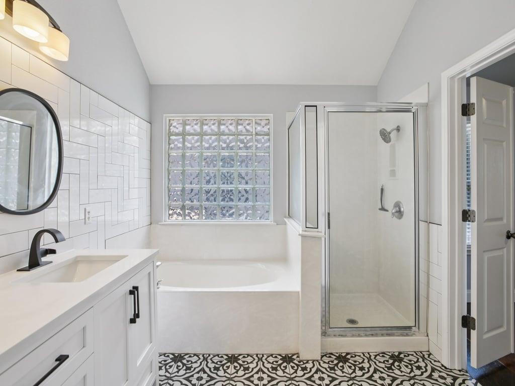 240 Wildhorse Crk, Buda, TX 78610