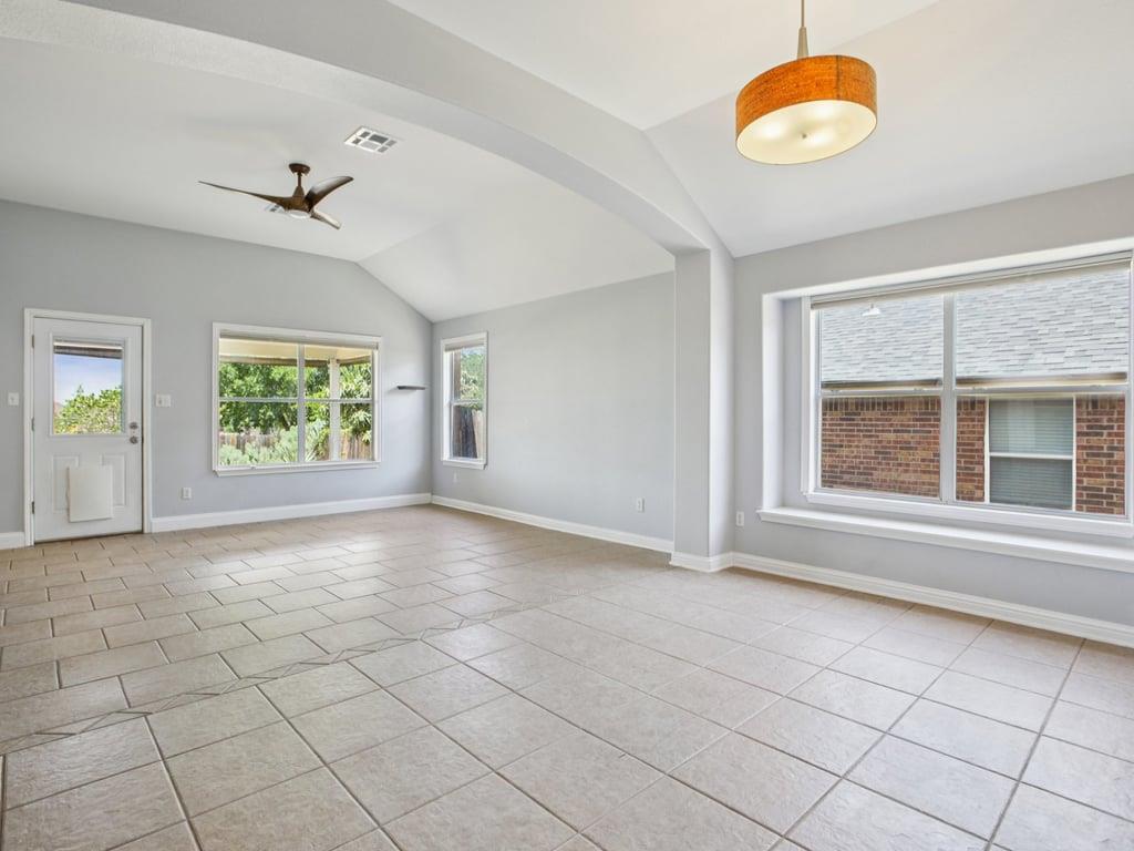 240 Wildhorse Crk, Buda, TX 78610