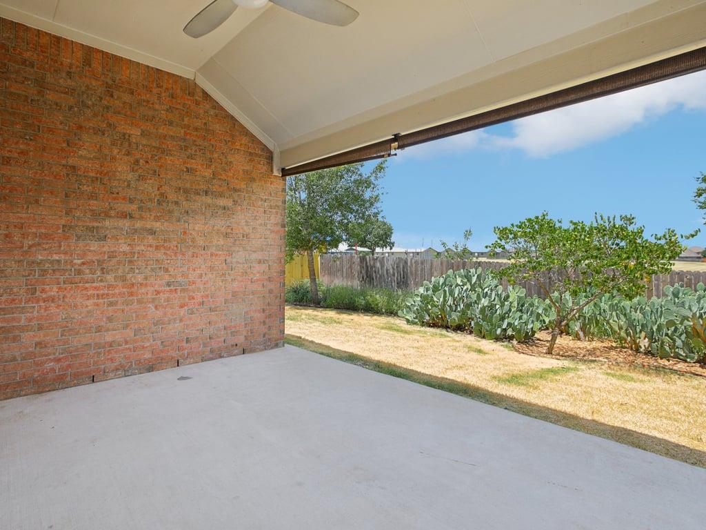 240 Wildhorse Crk, Buda, TX 78610