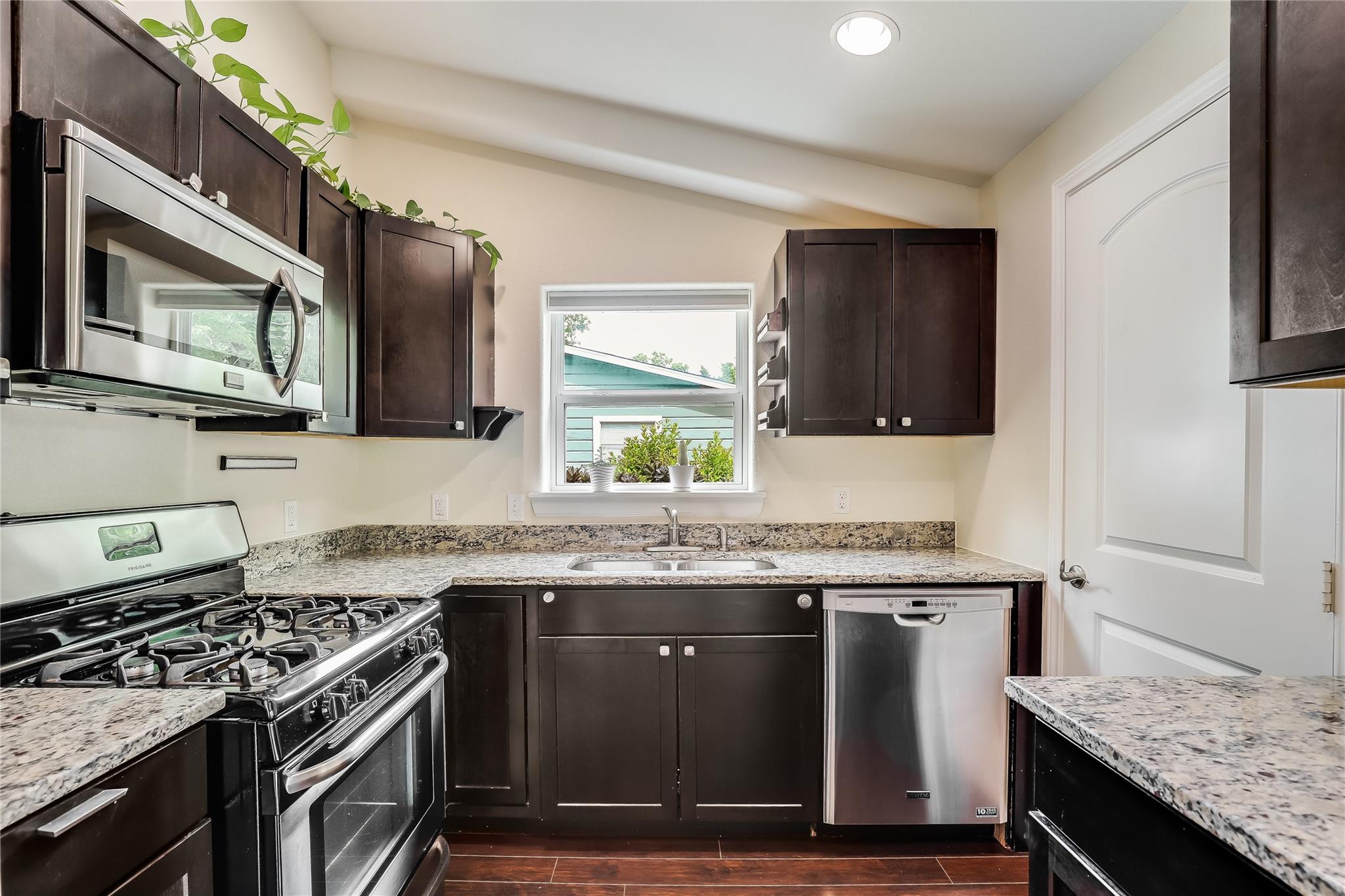 5112 Heflin Ln, Austin, TX 78721