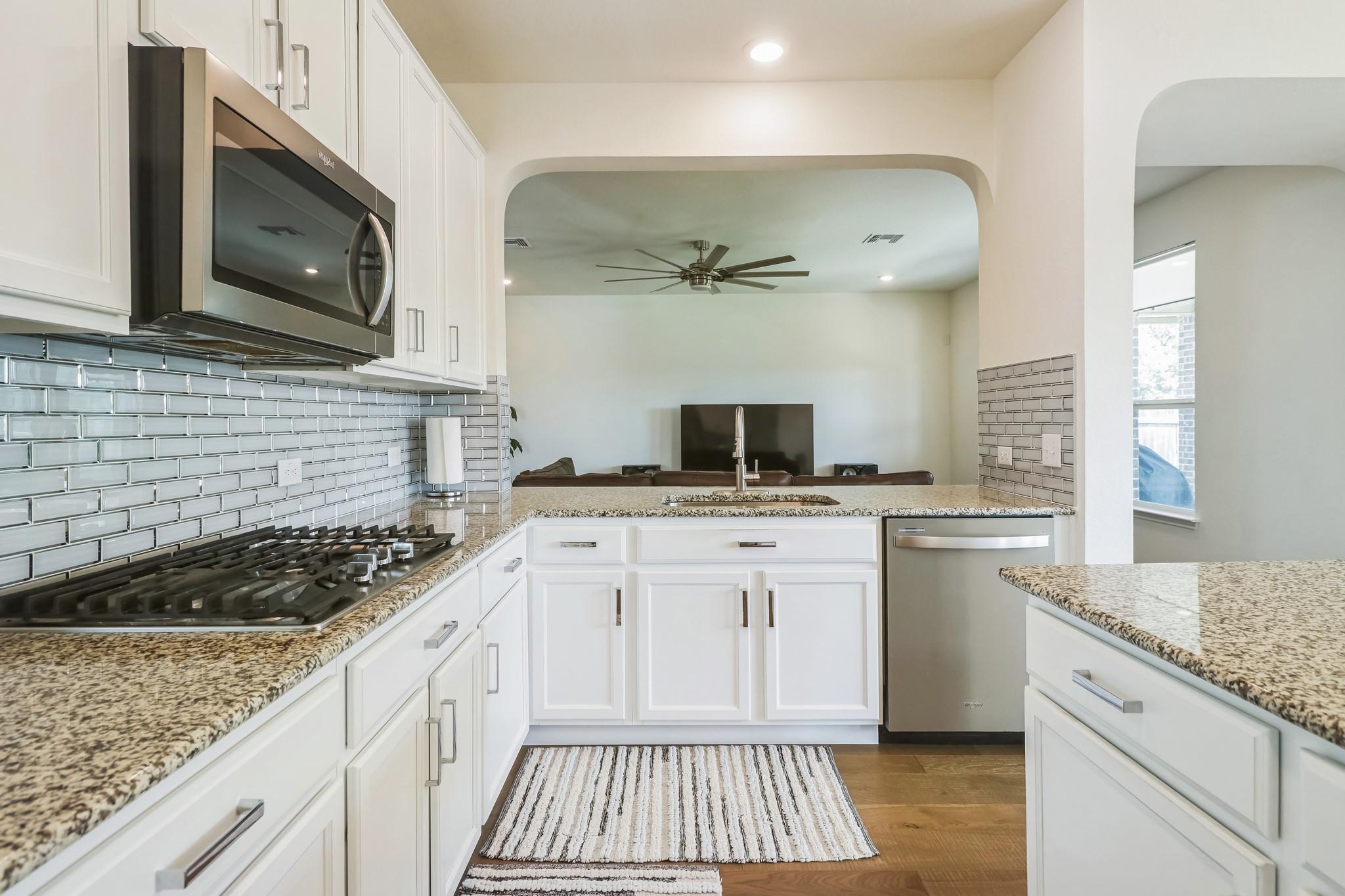 1020 Osprey Dr, Leander, TX 78641