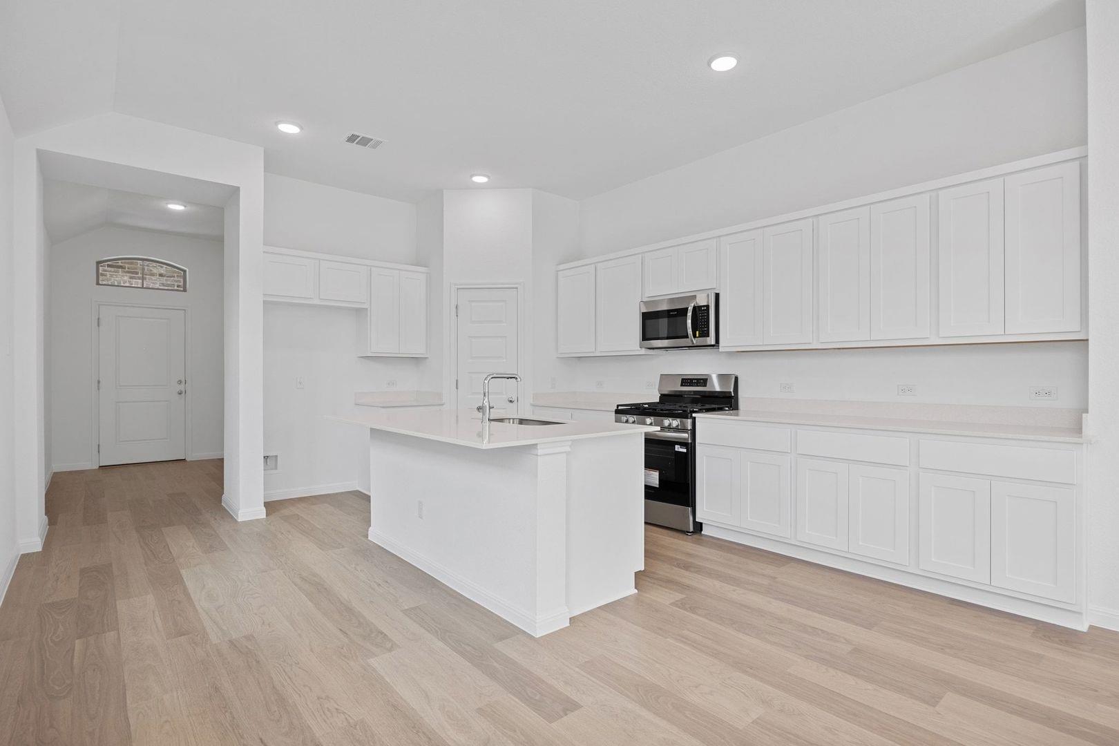 330 Bendecido Loop, Elgin, TX 78621