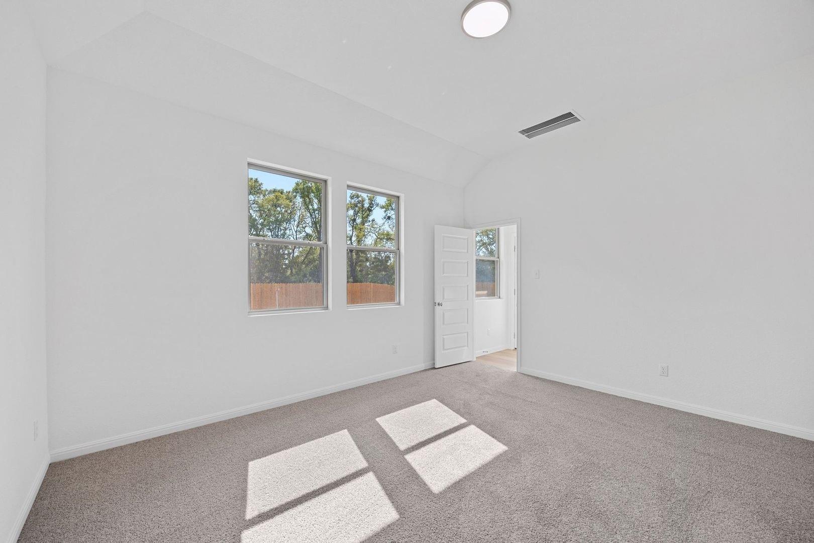 330 Bendecido Loop, Elgin, TX 78621