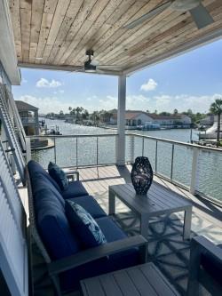 113 Tarpon Ct, Aransas Pass, TX 78336