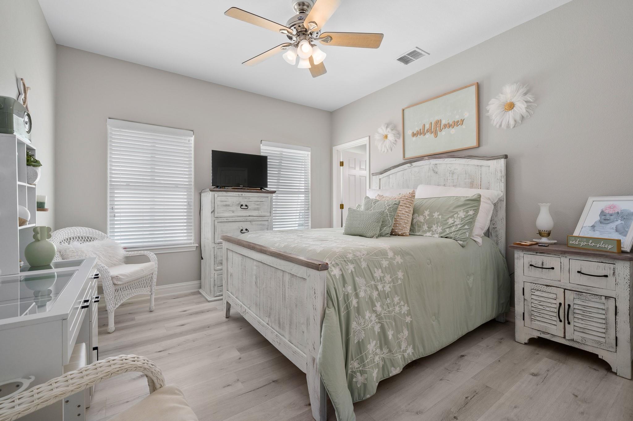 113 Tarpon Ct, Aransas Pass, TX 78336