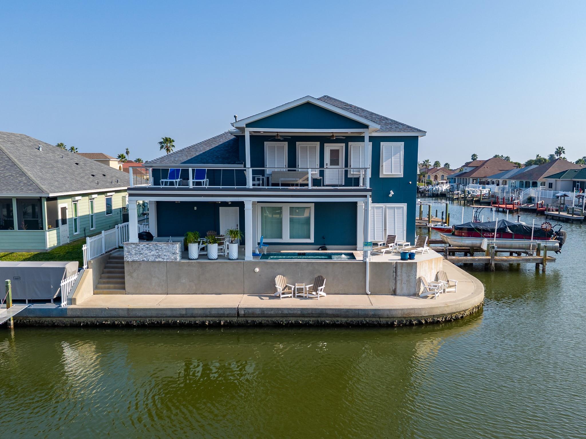 113 Tarpon Ct, Aransas Pass, TX 78336