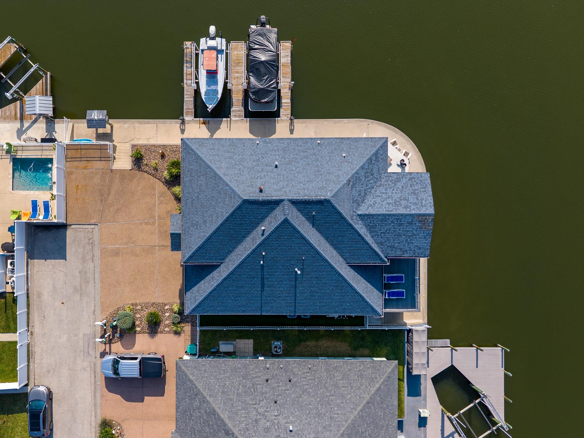 113 Tarpon Ct, Aransas Pass, TX 78336