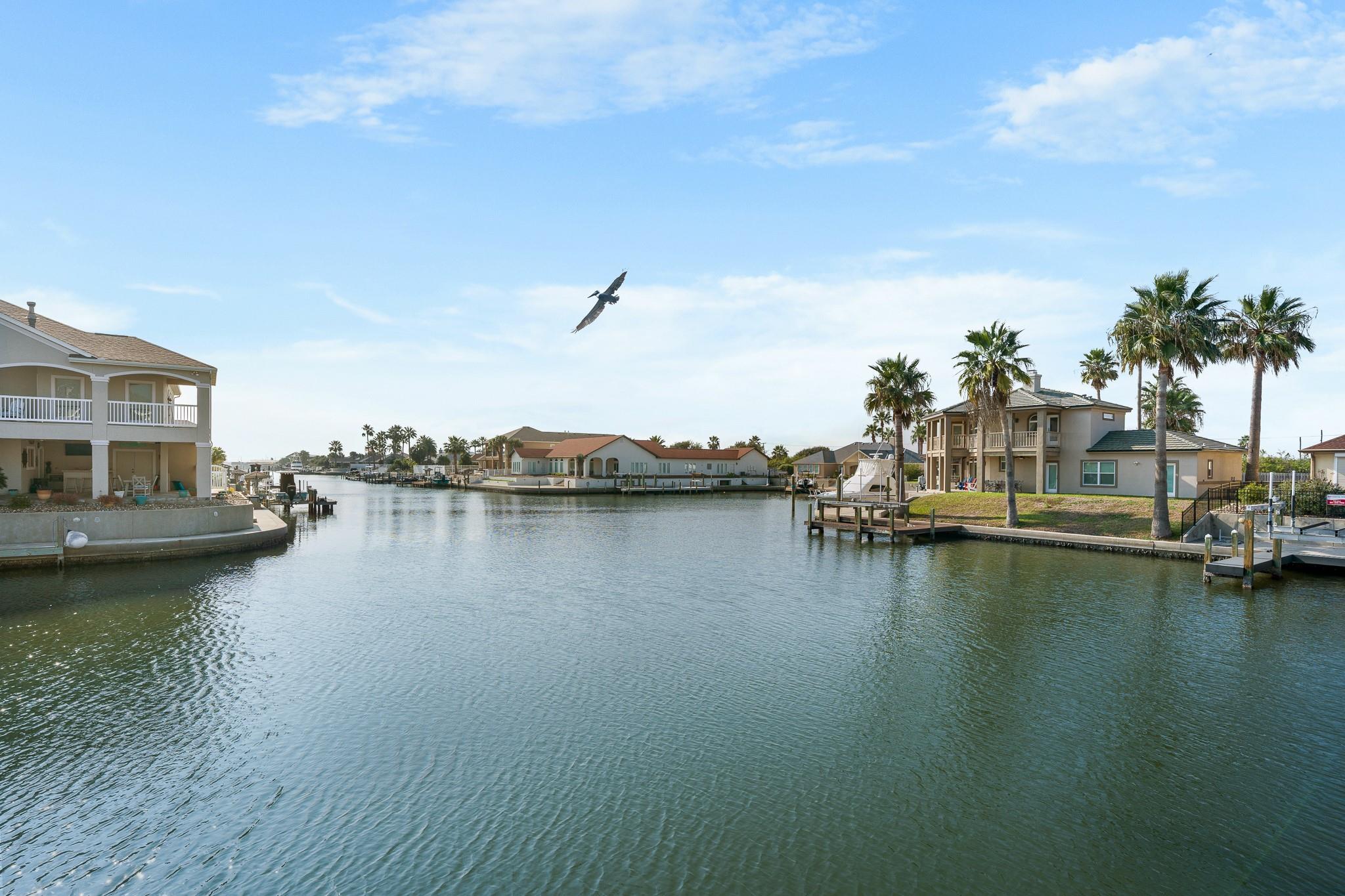 113 Tarpon Ct, Aransas Pass, TX 78336