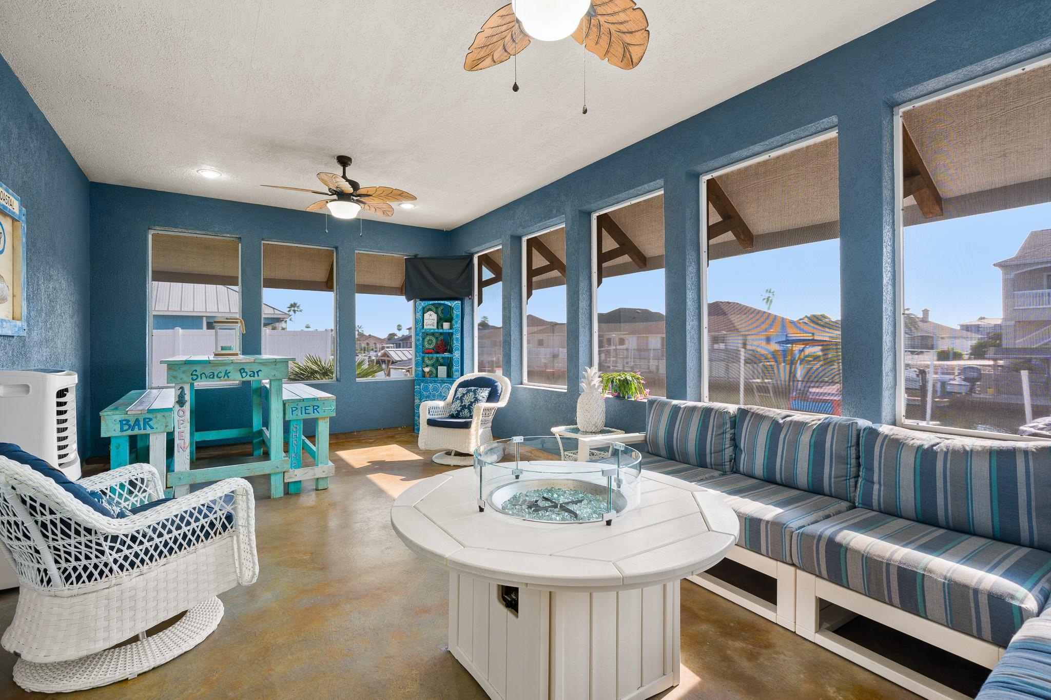 113 Tarpon Ct, Aransas Pass, TX 78336