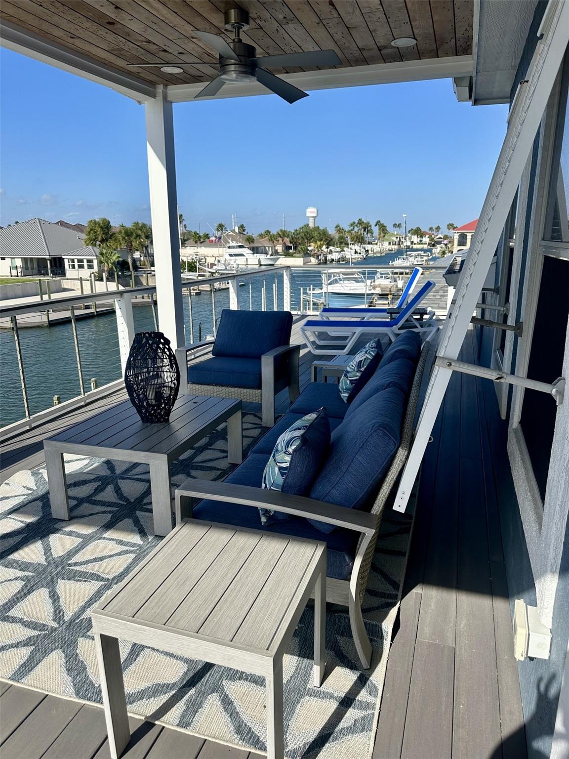 113 Tarpon Ct, Aransas Pass, TX 78336