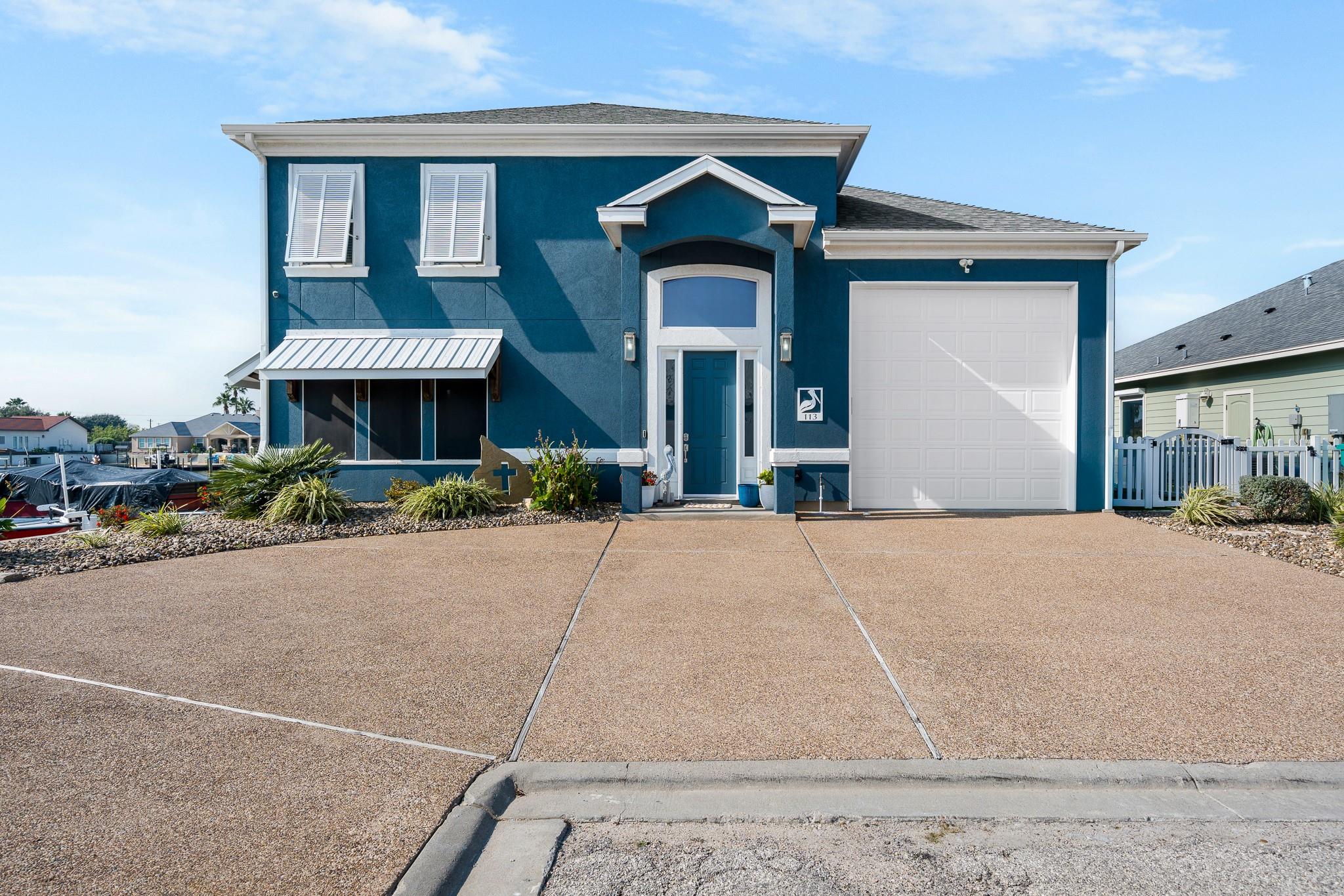113 Tarpon Ct, Aransas Pass, TX 78336