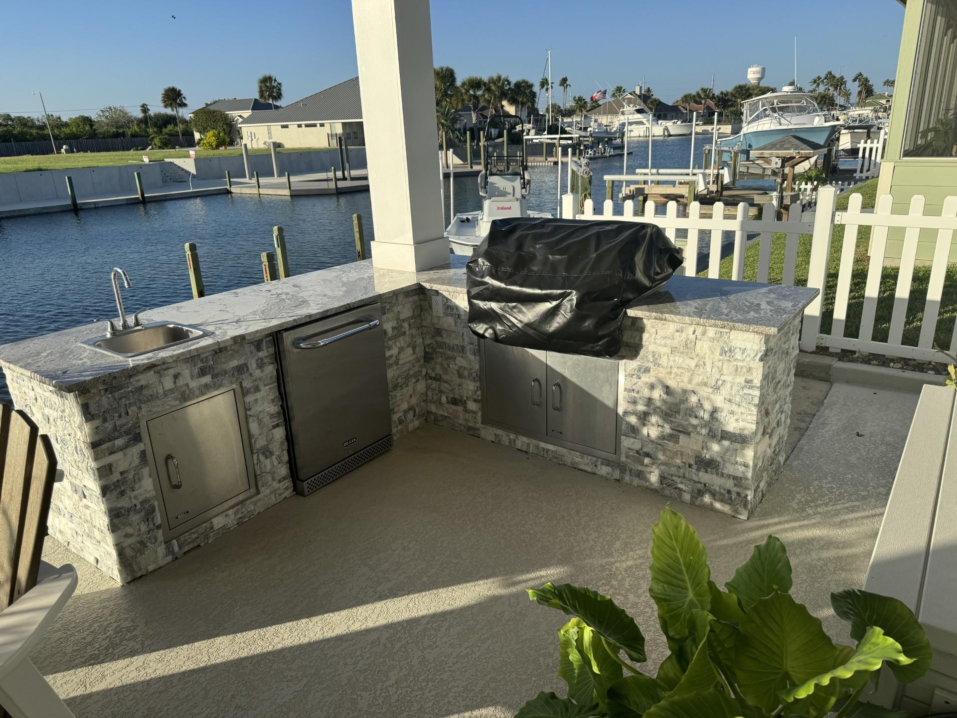 113 Tarpon Ct, Aransas Pass, TX 78336