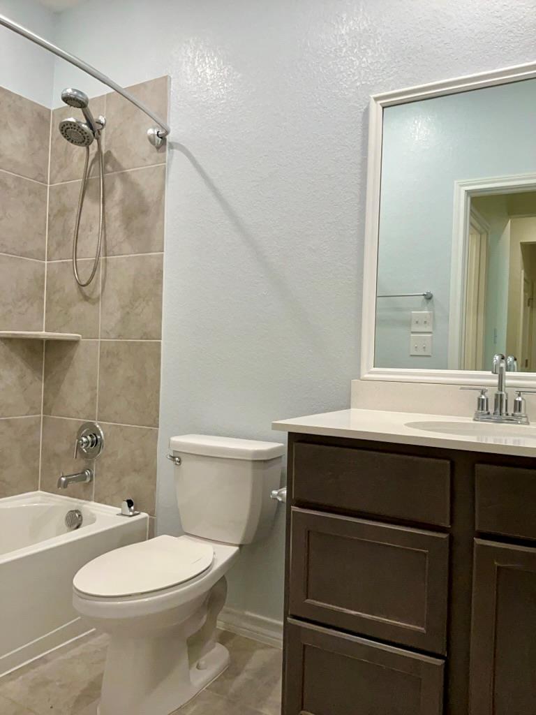 1005 Gurley Cv, Hutto, TX 78634