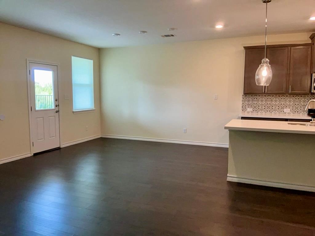 1005 Gurley Cv, Hutto, TX 78634