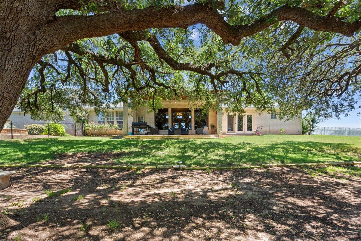 257 Windmill Hl, Salado, TX 76571