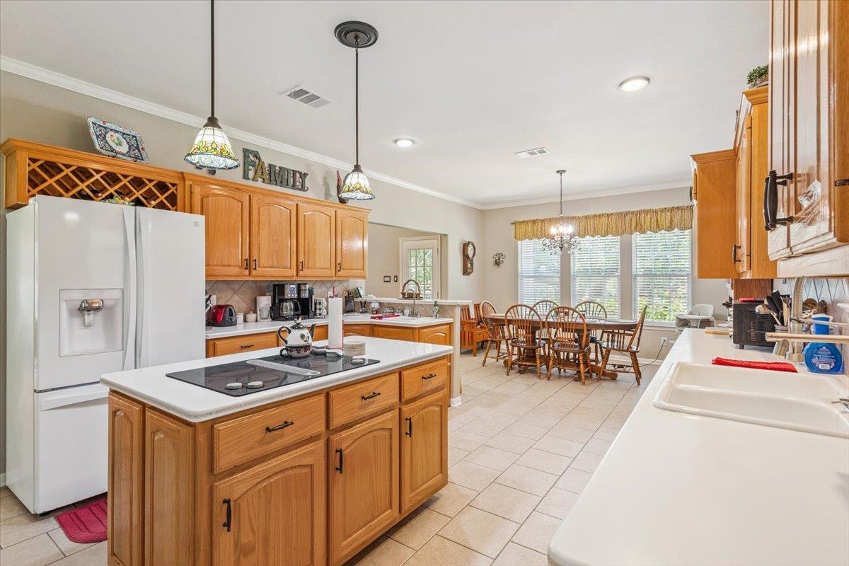 257 Windmill Hl, Salado, TX 76571