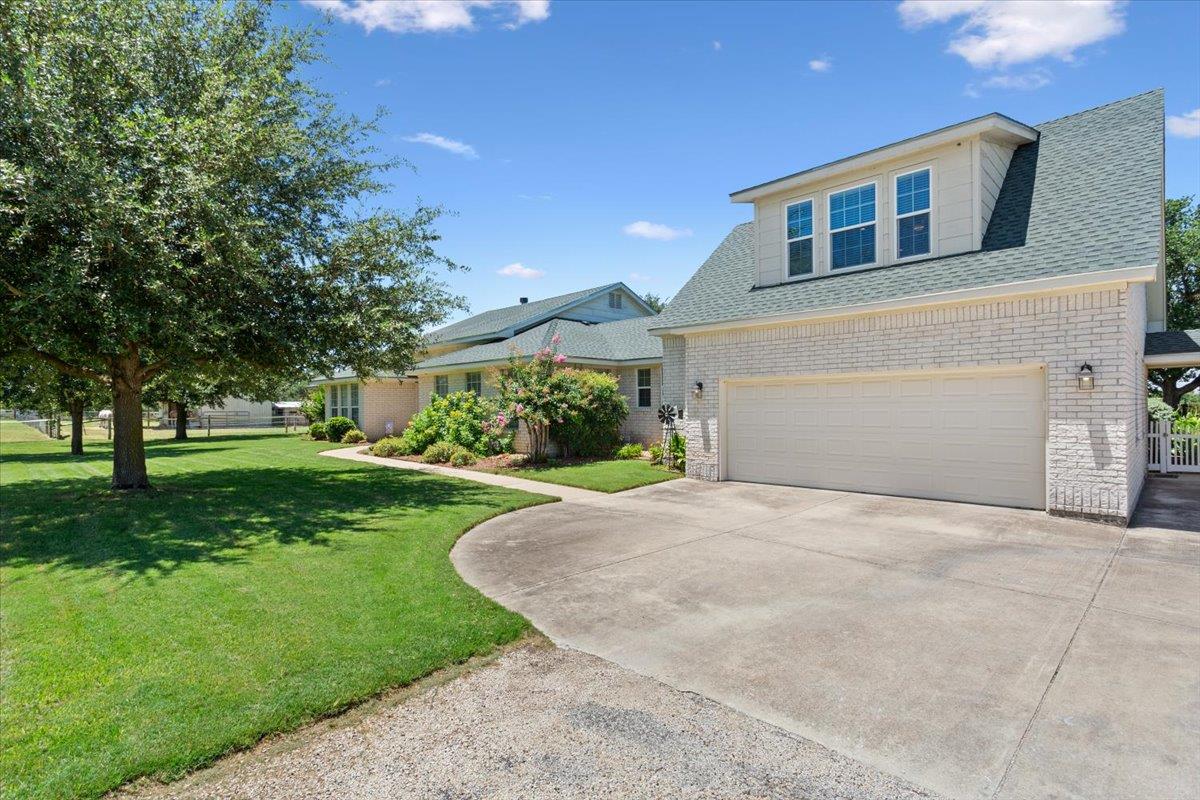 257 Windmill Hl, Salado, TX 76571