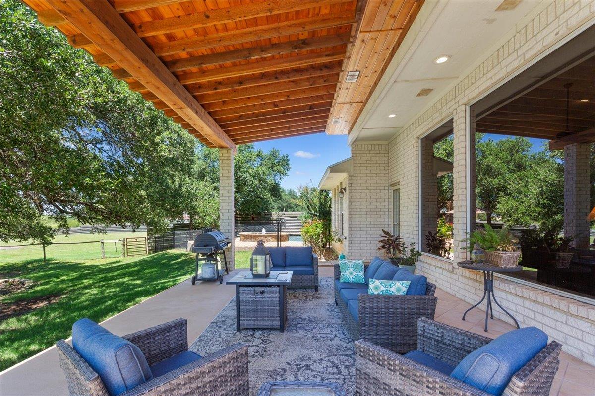 257 Windmill Hl, Salado, TX 76571