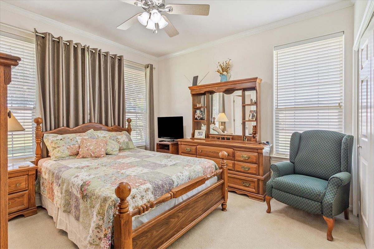 257 Windmill Hl, Salado, TX 76571