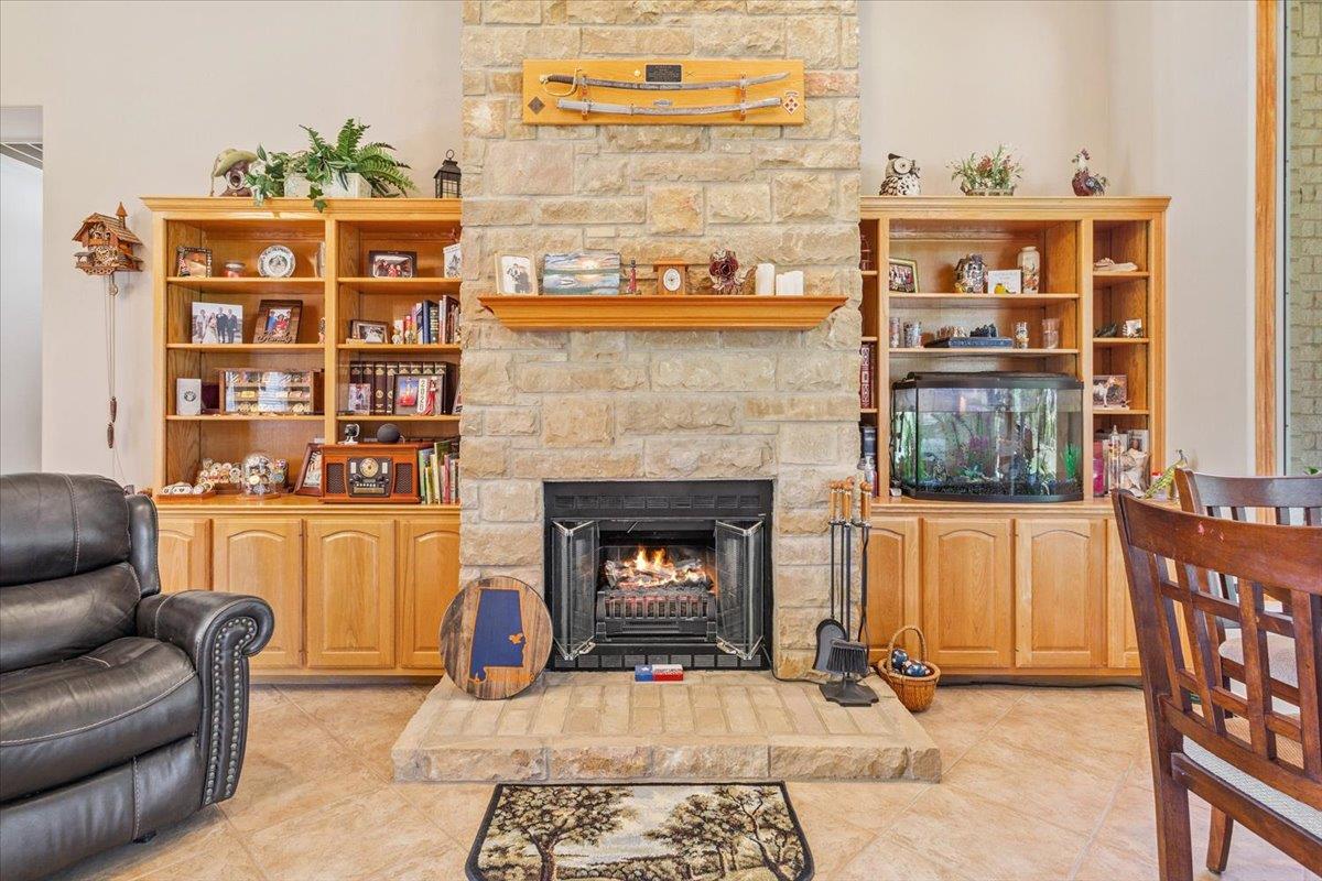 257 Windmill Hl, Salado, TX 76571