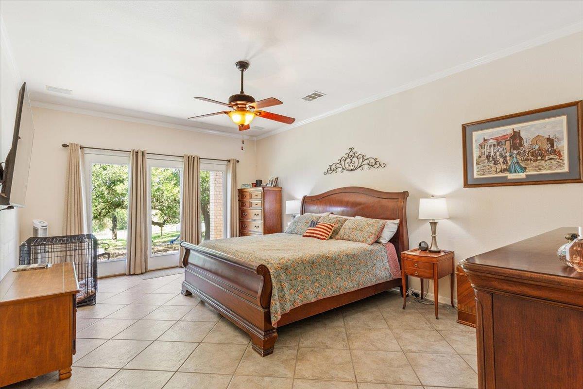 257 Windmill Hl, Salado, TX 76571