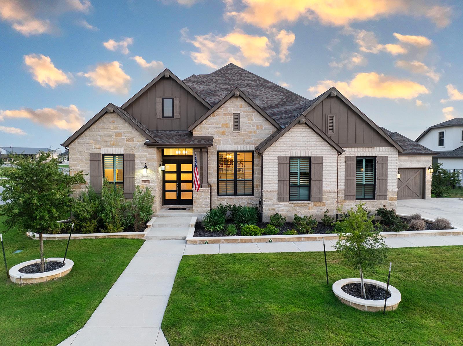 201 Roseleaf Ct, Liberty Hill, TX 78642