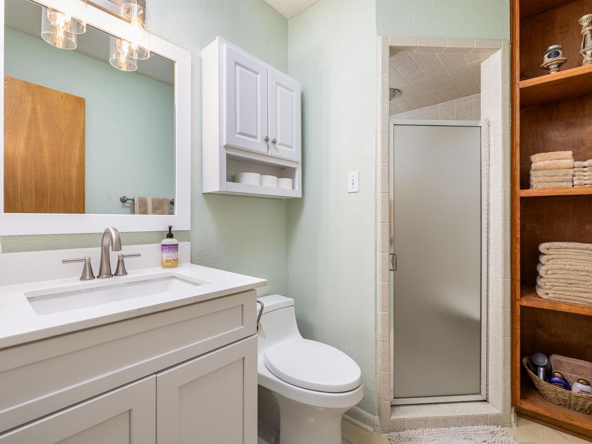 1502 Yokley Rd, Rockdale, TX 76567