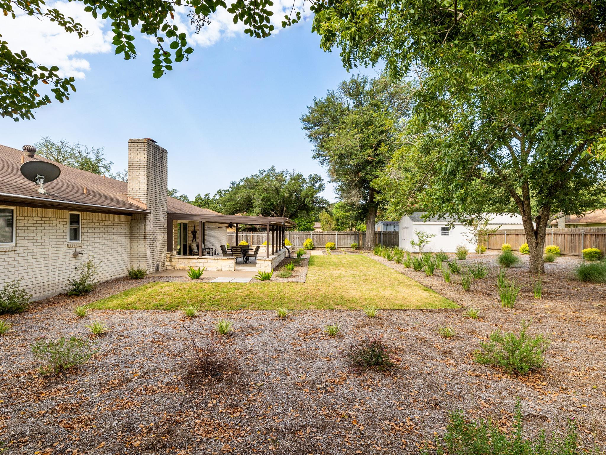 1502 Yokley Rd, Rockdale, TX 76567