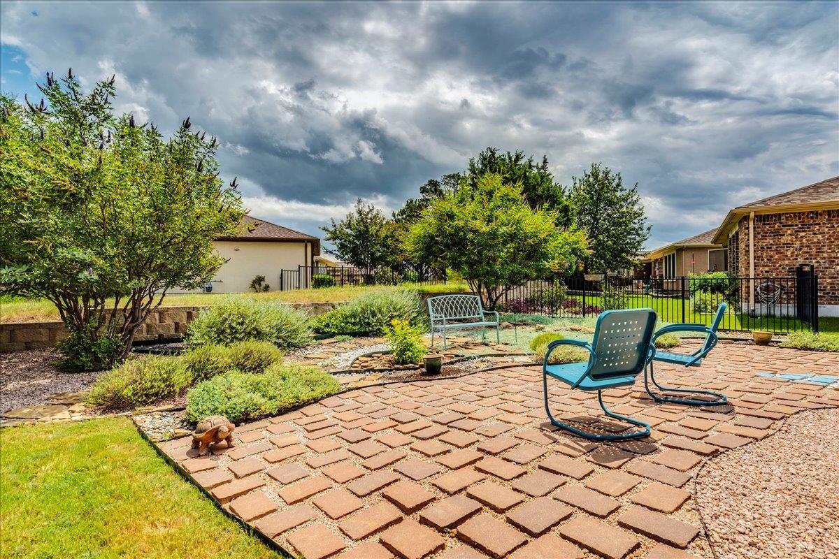 606 Salado Creek Ln, Georgetown, TX 78633