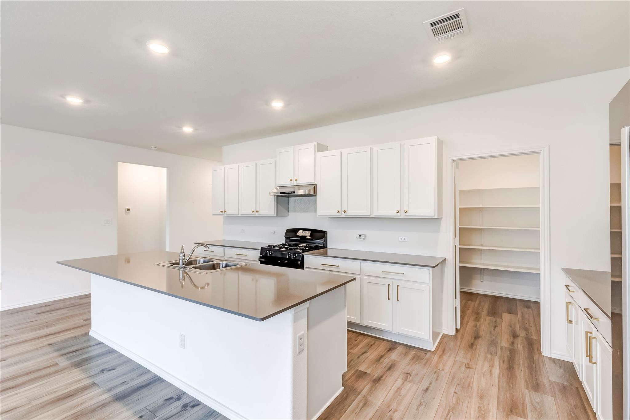 2113 Guntersville Bnd, Leander, TX 78641