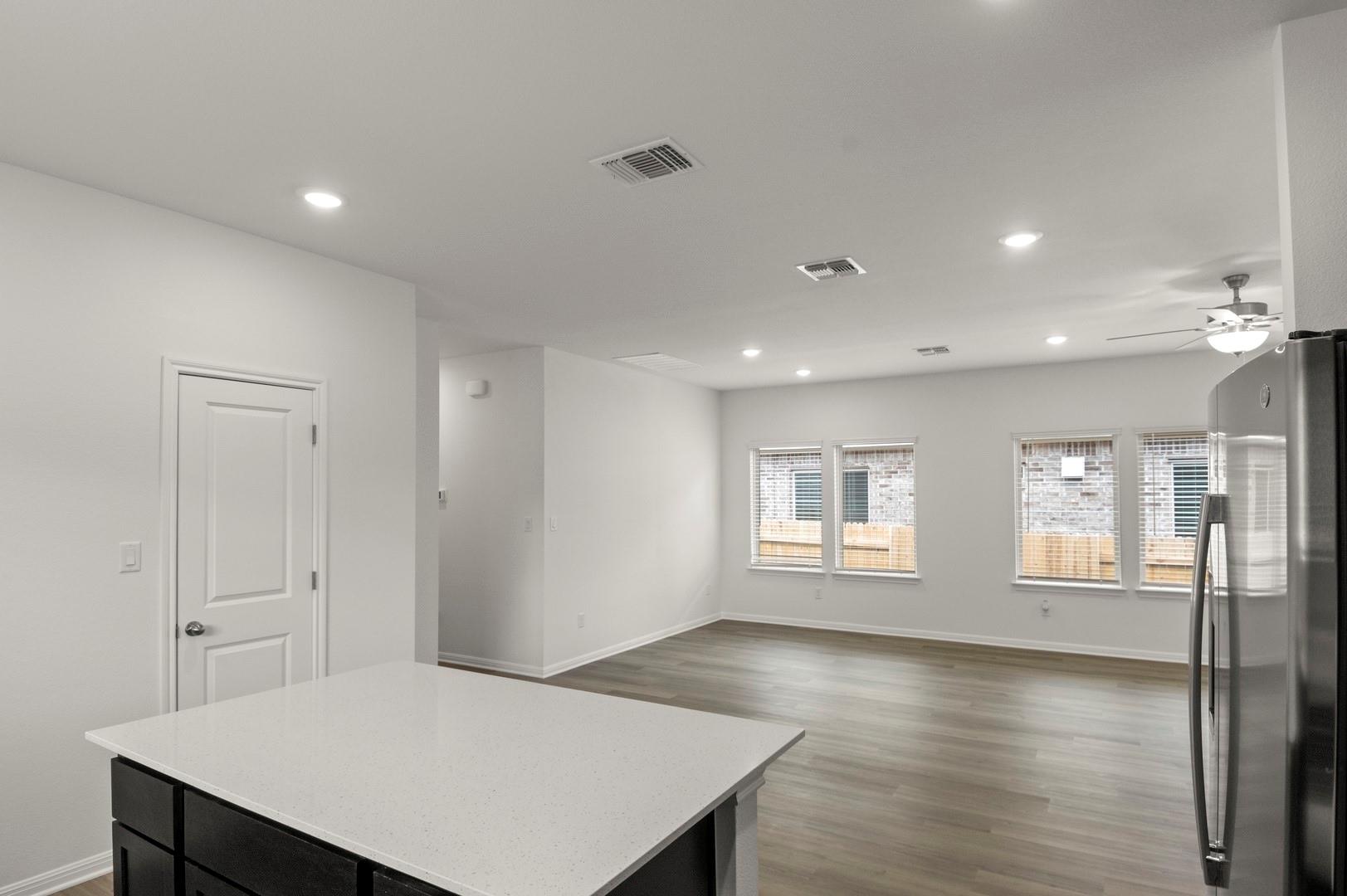 227 James Caird Dr, Kyle, TX 78640