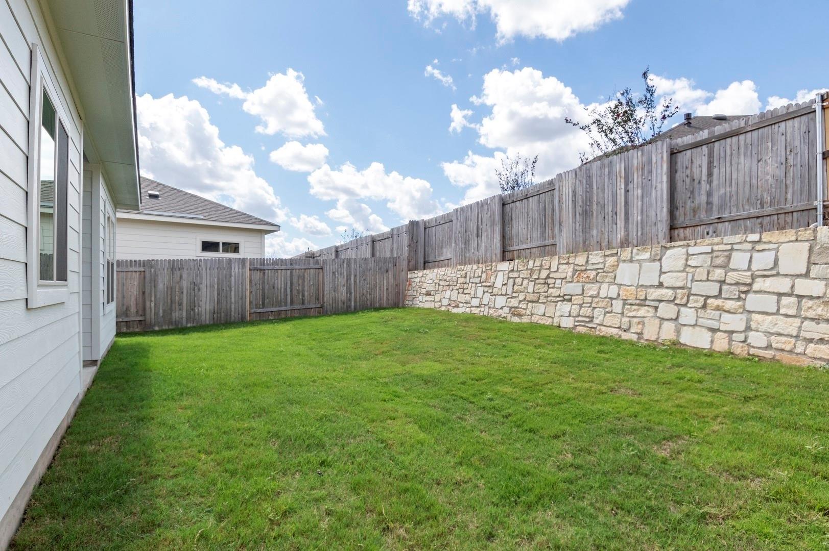 227 James Caird Dr, Kyle, TX 78640