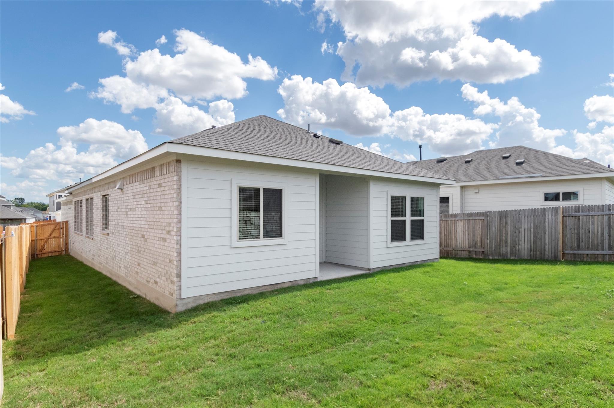 227 James Caird Dr, Kyle, TX 78640